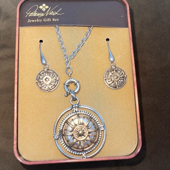 New Patricia Nash Compass earrings & Necklace set - Picture 7 of 11